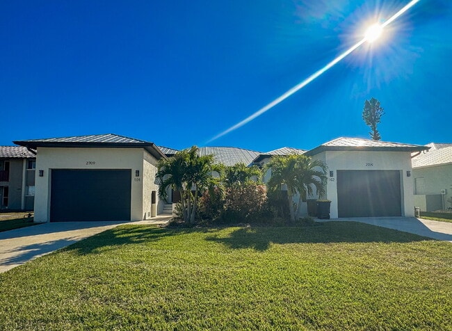 Building Photo - Gorgeous Punta Gorda Isles Home! Unit B #102