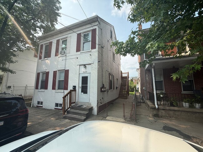 Photo - 19 Walnut St Unit A1