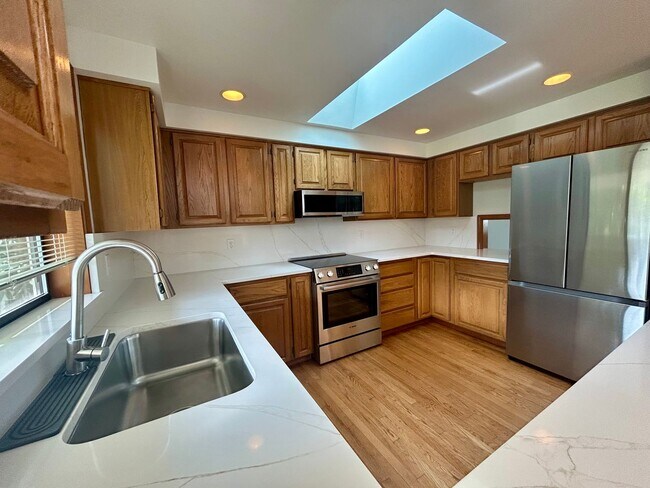 Photo - 12371 Rainier Dr