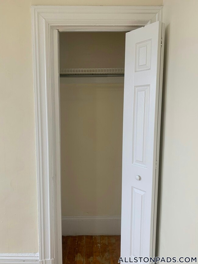 Photo - 441 Cambridge St Unidad 4