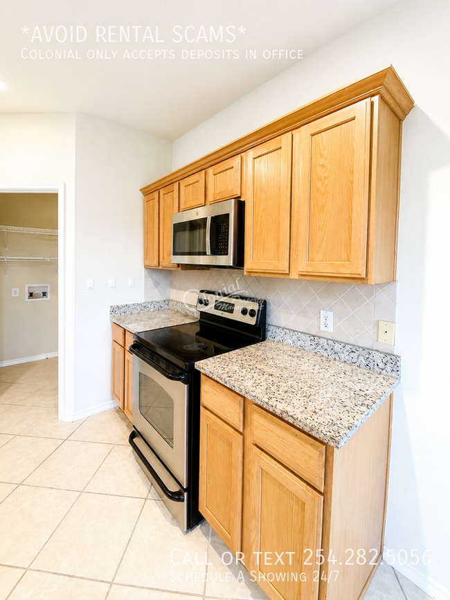 Photo - 147 Hiver St