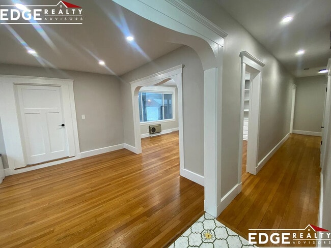 Photo - 80 Wallingford Rd Unit 1