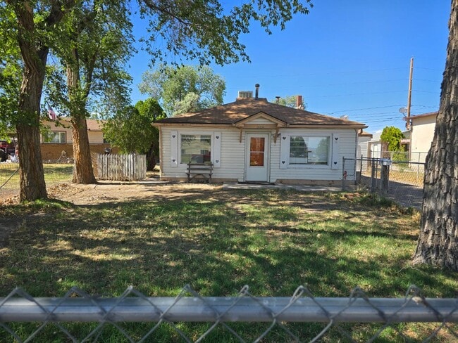 Building Photo - 1824 Rood Ave
