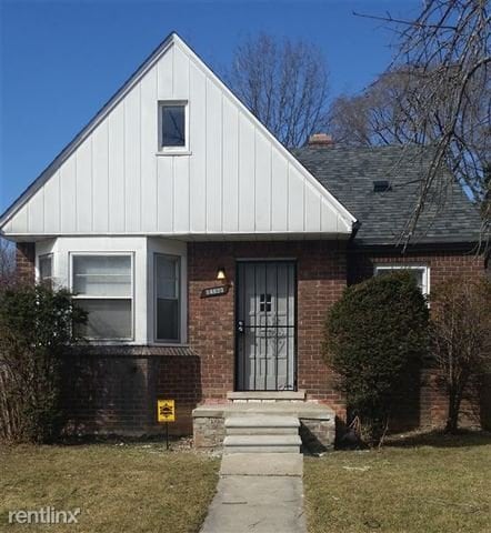 Building Photo - 14823 Kilbourne Ave