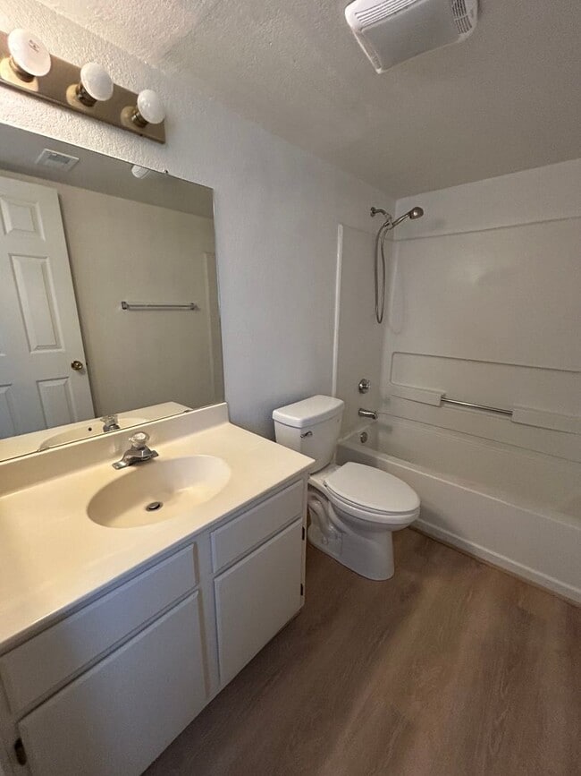 Photo - 2 Bedroom Condo located in Laughlin Bay