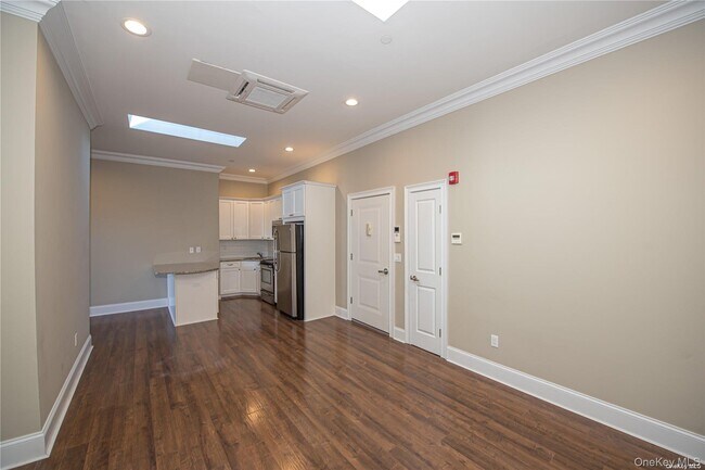 Photo - 50 Stewart Ave Unit 2E