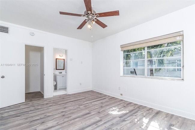 Photo - 8430 Harding Ave Unidad 4A