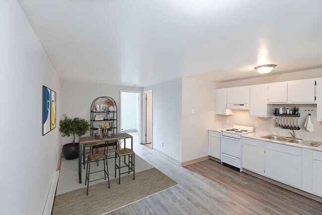 Photo - Maplewood Apartments