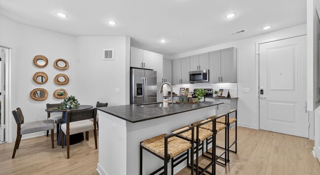 Photo - 3251 Lake Sharon Dr Unit 9109