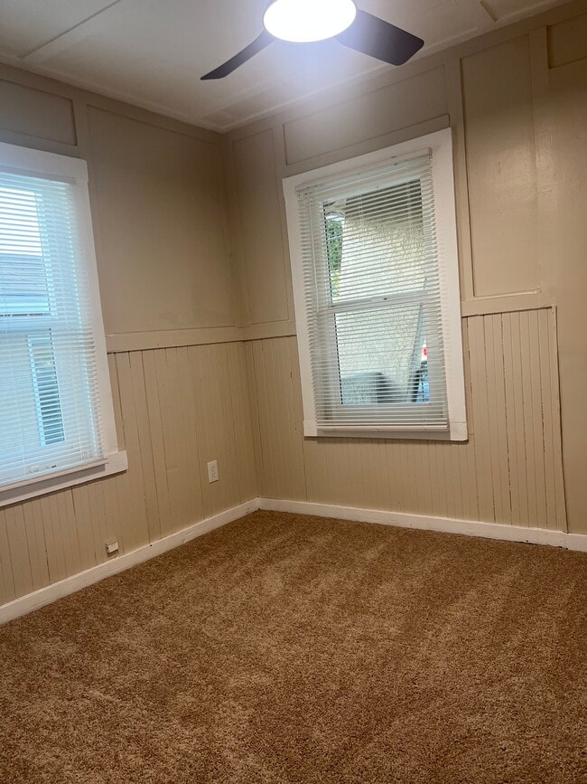 Photo - 606 W 4th Ave