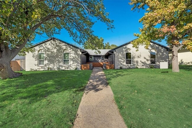 Photo - 15827 El Estado Dr