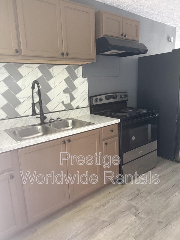 Photo - 4125 Sandfort Rd
