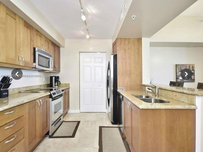 Photo - 1755 E Hallandale Beach Blvd Unidad 2505E