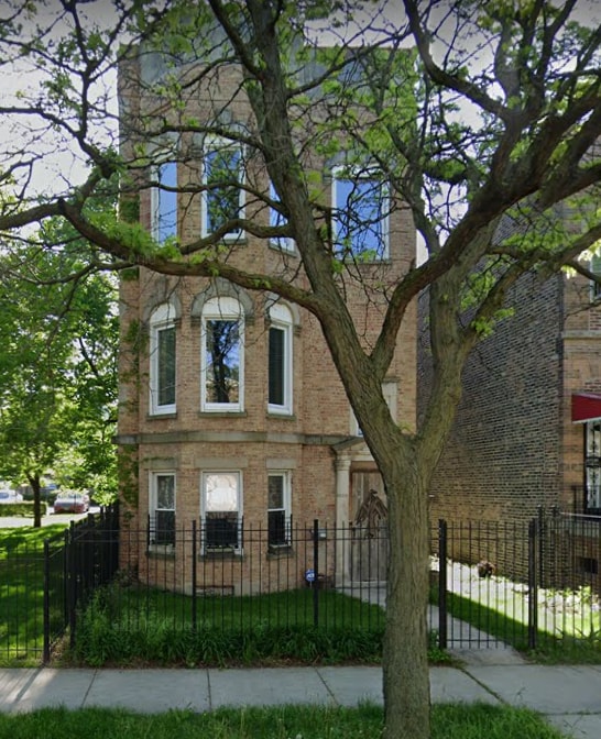 Front of Building - 4335 S Saint Lawrence Ave Unit 1