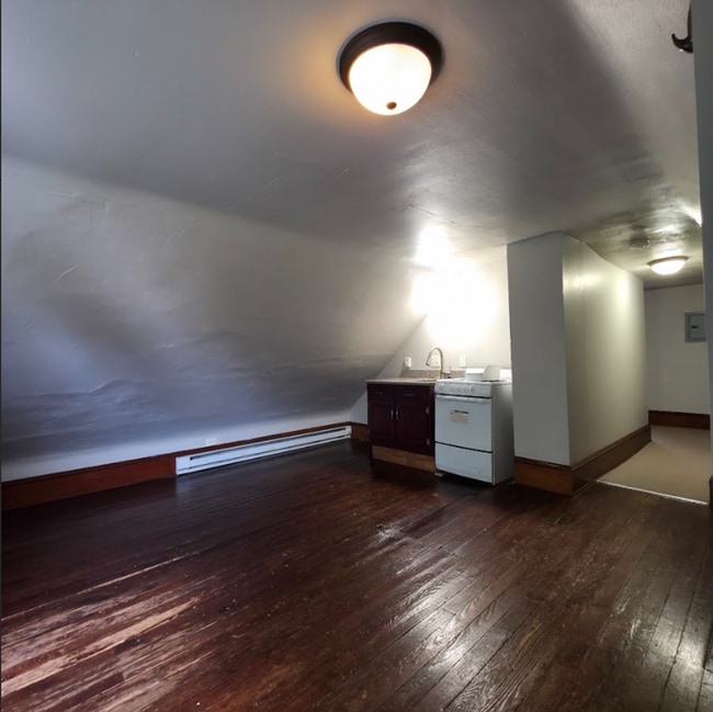 Photo - 1447 Rosewood Ave Unit 3rd floor