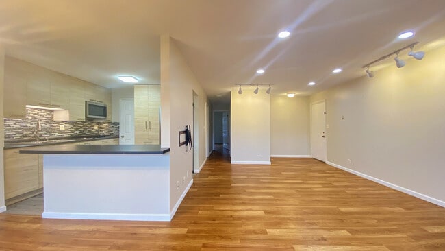 Photo - 4825 Kimball Hill Dr Unit B1