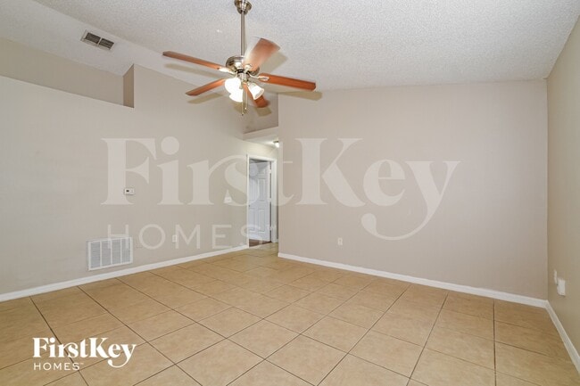 Photo - 6551 Viewpoint Ct