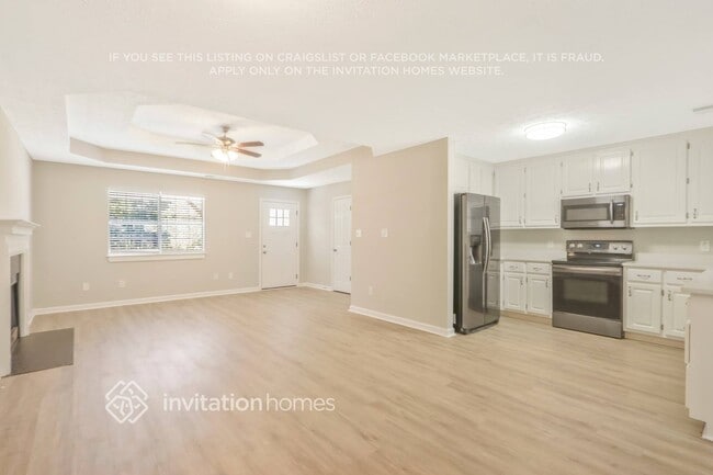 Photo - 230 Chimney Ct