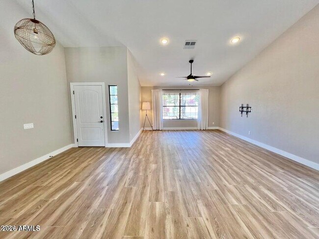 Photo - 10889 E Kalil Dr