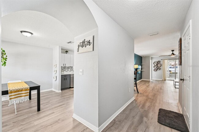 Photo - 2122 Pleasure Run Dr