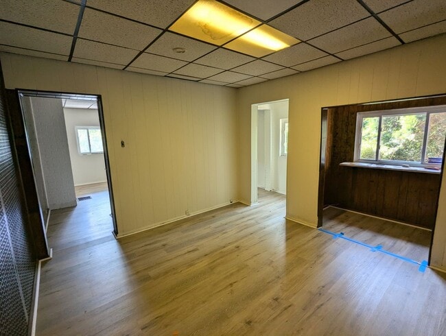 Photo - Spacious 2 bedroom 1 bathroom single family home (Marshall-Shadeland)