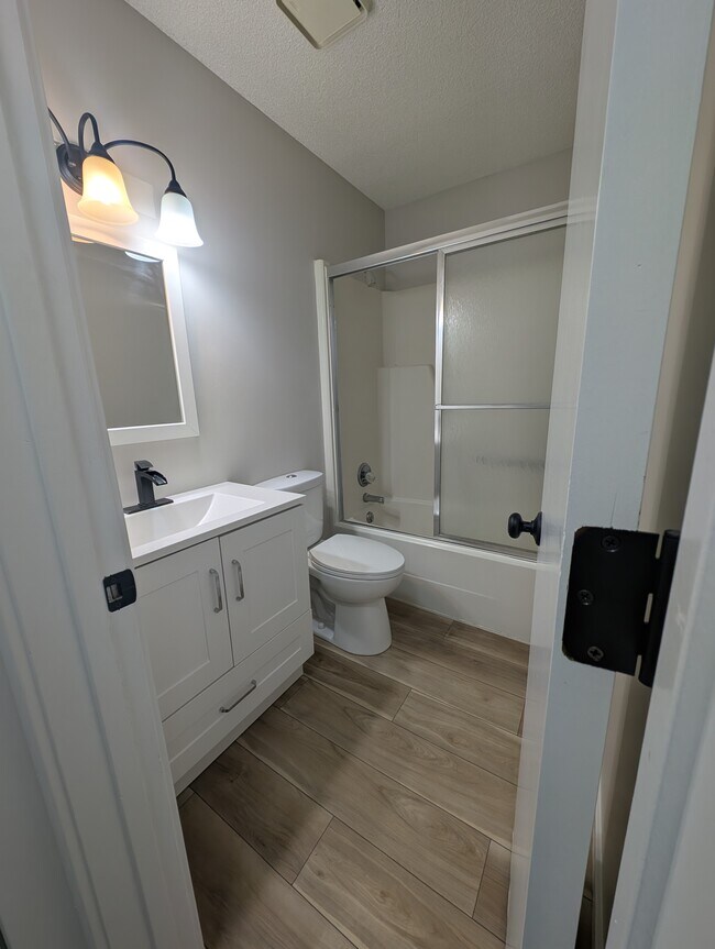 Photo - 2121 Greene St Unit B34