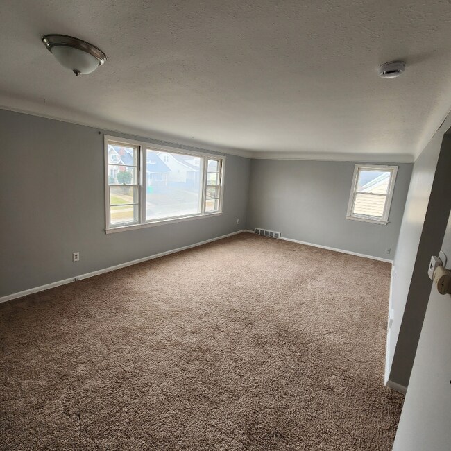 Photo - 4818 E 86th St Unidad Upstairs
