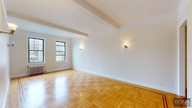 Building Photo - 115 E 92nd St Unit 7A Rental