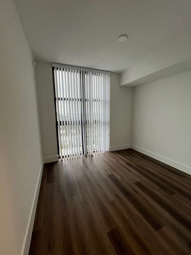 Photo - 2722 SW 28th Ave Unit A1