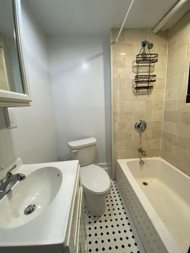 Photo - 52 William St Unit APT 1
