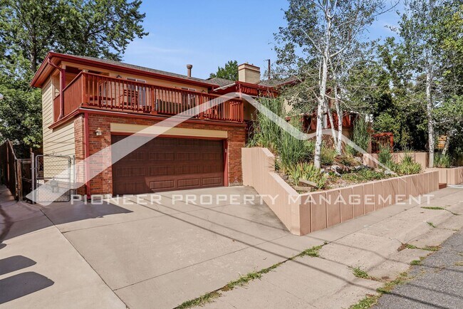 Photo - Stunning Home with Washer/Dryer and Gas Grill