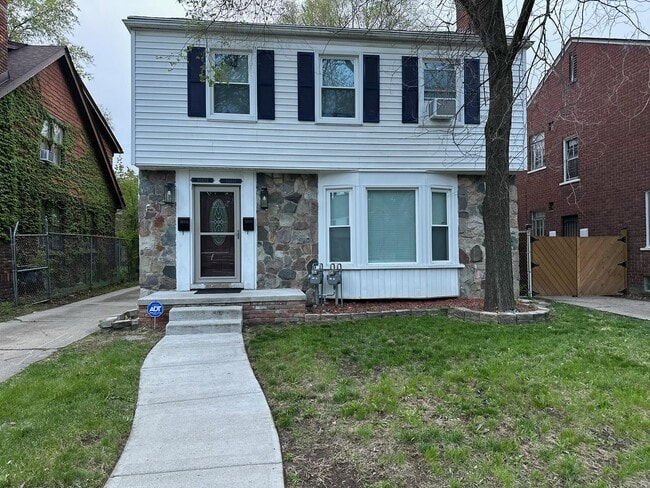 Photo - 20455 Stratford Rd Apartment Unit 20457