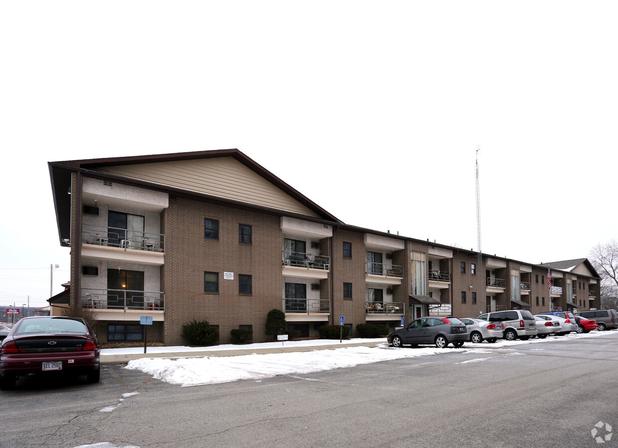 Photo - Eastview Apartments