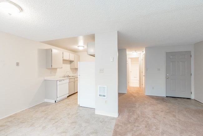 Photo - Elm Valley Apartments