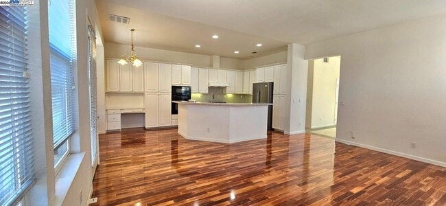 Photo - 43401 Laurel Glen Cmn