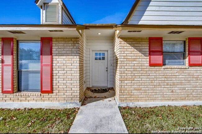 Photo - 134 Oak Grove Dr