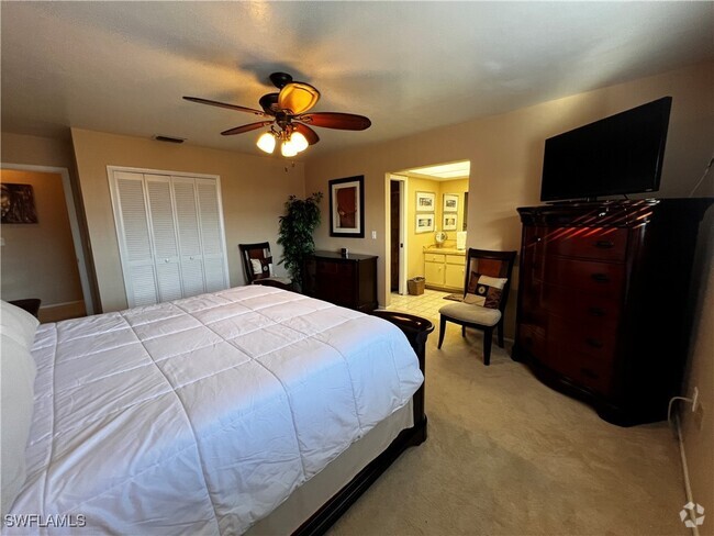 Building Photo - 1202 Cape Coral Pkwy W Unit 206 Rental