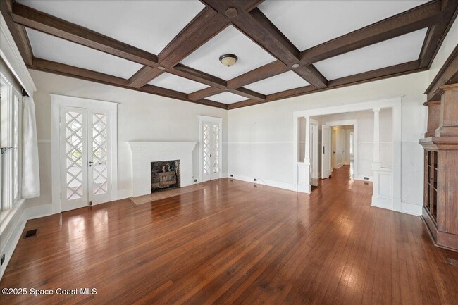 Photo - 1326 Riverside Dr