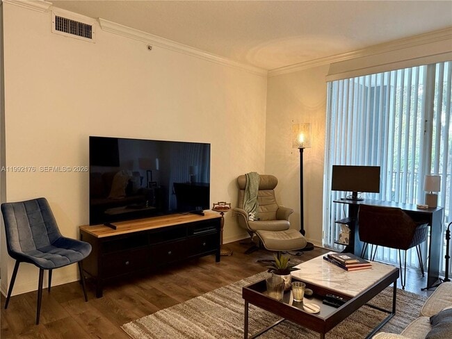 Photo - 6831 SW 44th St Unit 203