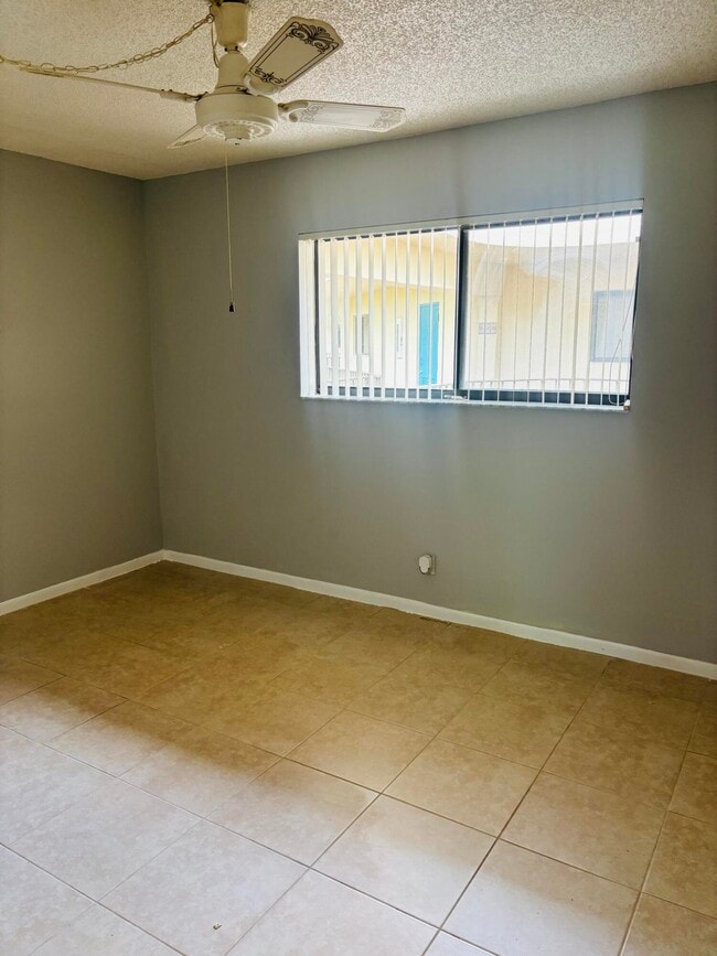 Photo - 5190 Las Verdes Cir Unit 315