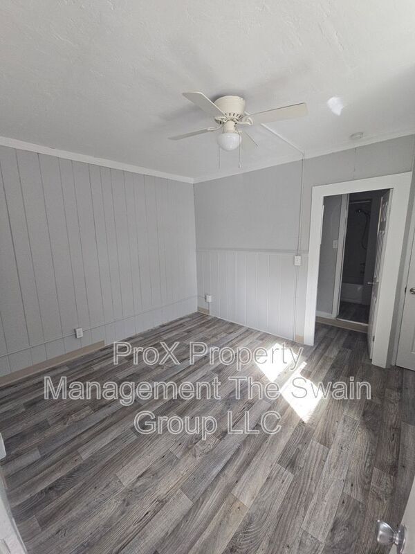 Photo - 631 Ave H NW Unit 4