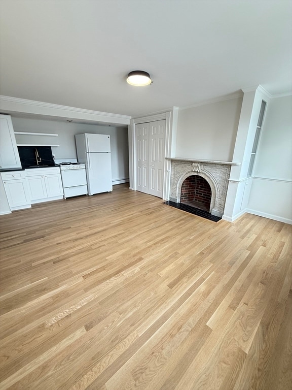 Building Photo - 313 Essex St Unit 203