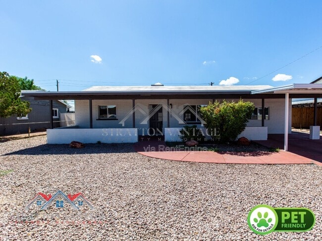 Building Photo - 6415 E Aspen Ave