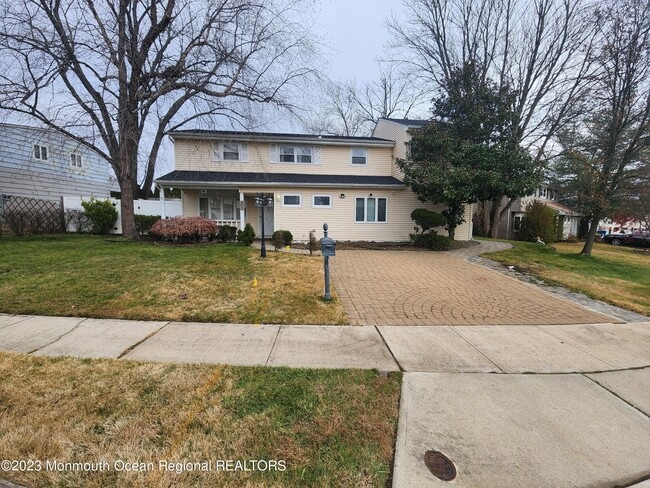Photo - 26 Lincroft Ave Casa