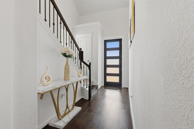 Photo - 7415 Casuna Ln