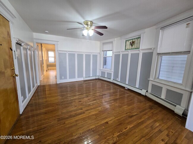 Photo - 162 Kearny Ave