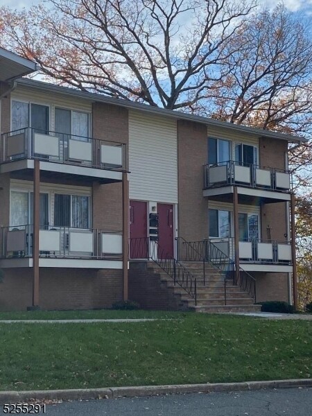 Photo - 156 US-46 Unit 22