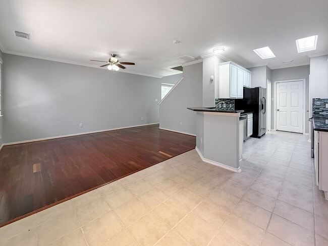 Photo - 3 Peach Ridge Pl