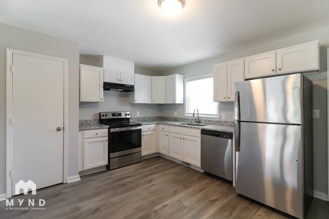 Photo - 7132 Cornwallis Rd