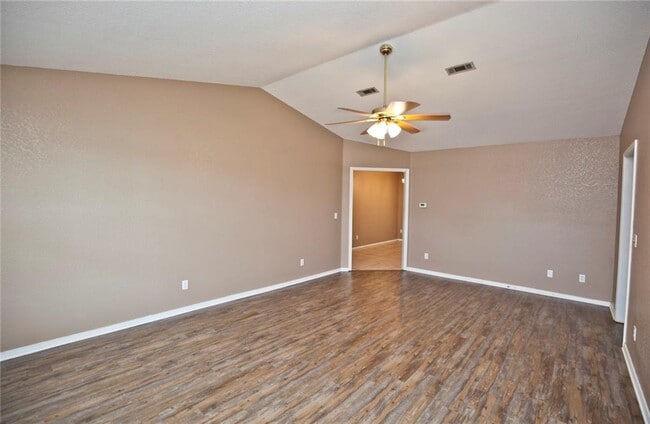 Photo - 235 Sundown Dr